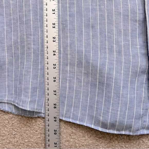 UntuckIt Linen Long Sleeve Button Down Shirt - Picture 7 of 7